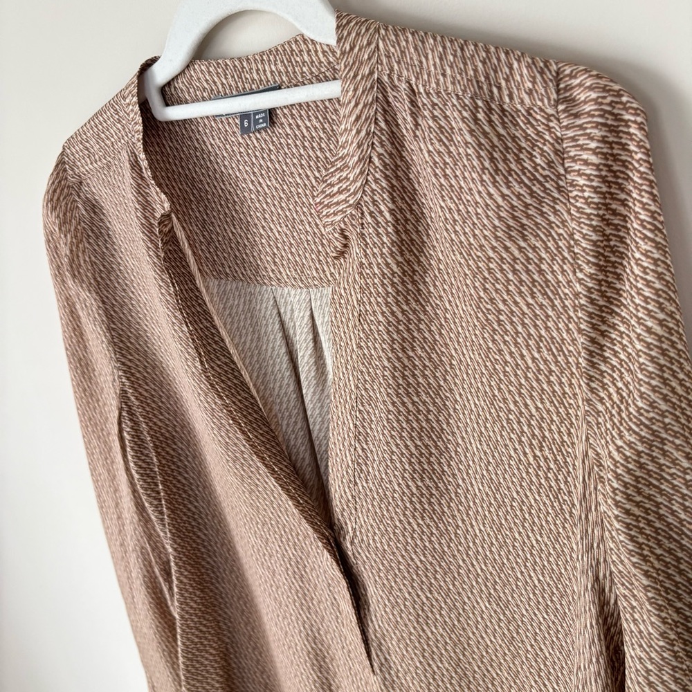 Vince Long Sleeve Silk Blouse Women's Size 6 - Picture 2 of 16